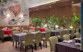 Makan Siang Bersama di Hublife Taman Anggrek, Jakarta Barat Makan Siang Bersama di Hublife Taman Anggrek, Jakarta Barat